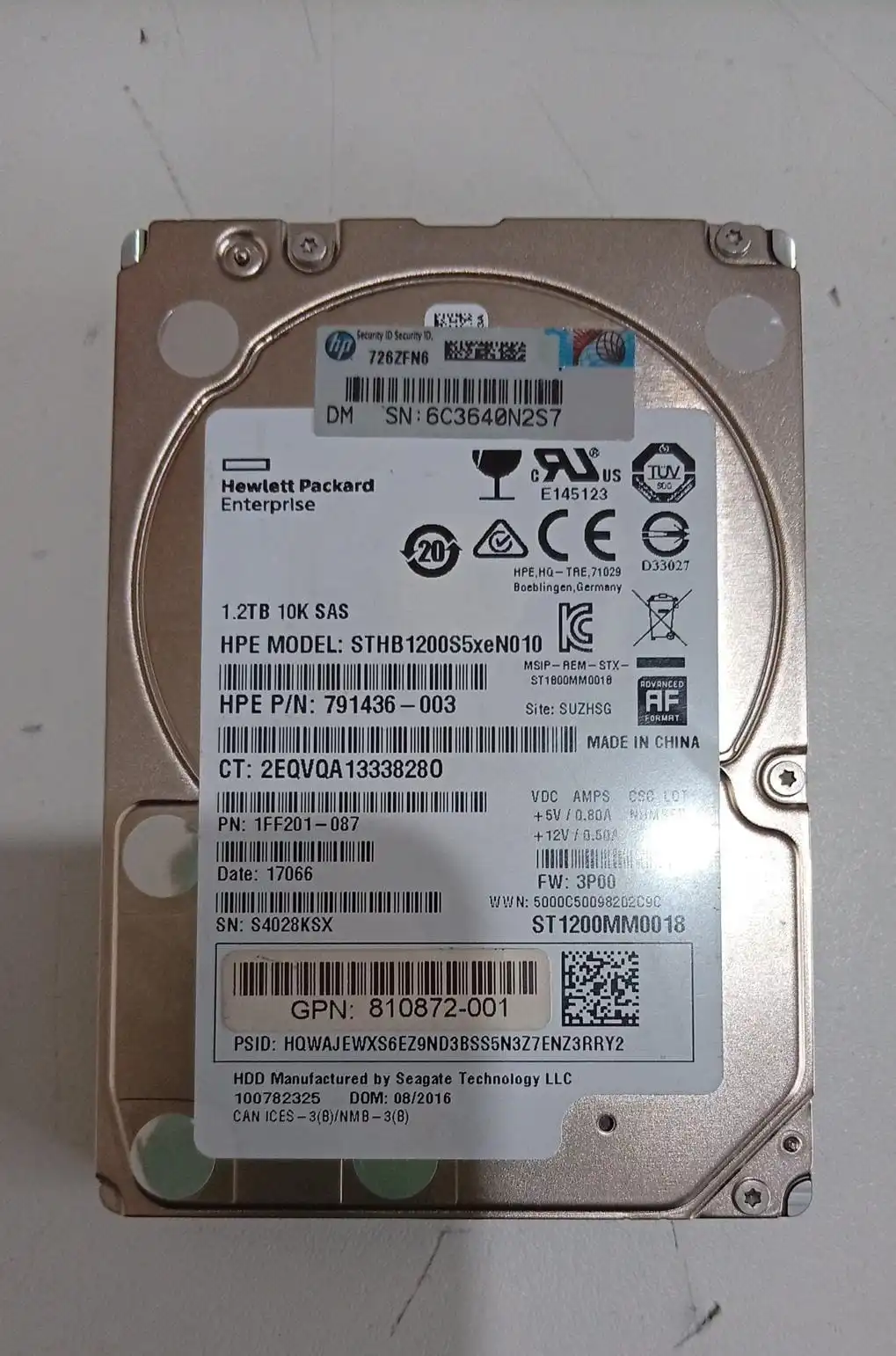 Disco Duro HPE 1.2TB 10K SAS 2.5" SFF STHB1200S5xeN010 791436-003 para Servidor / 3PAR - Usado