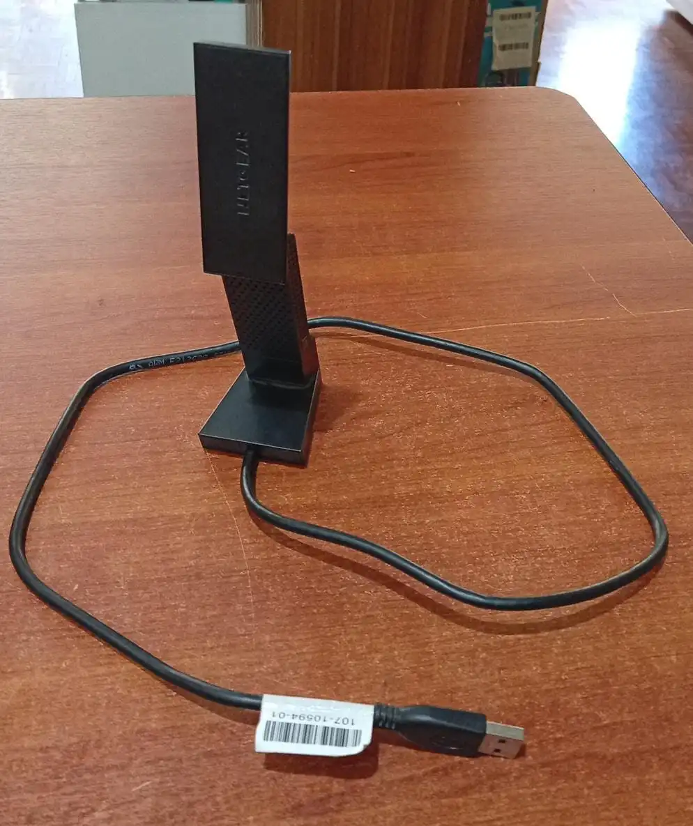 Adaptador WiFi USB Netgear A6210 AC1200 Dual Band USB 3.0 con Base / Usado
