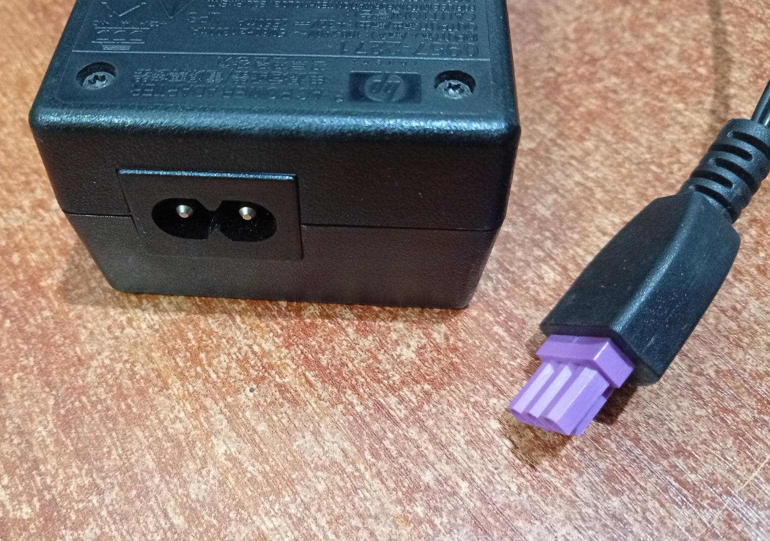 Adaptador de Corriente HP 0957-2271 32V 1.56A Punta Morada para Impresoras HP Usado — imagen 1