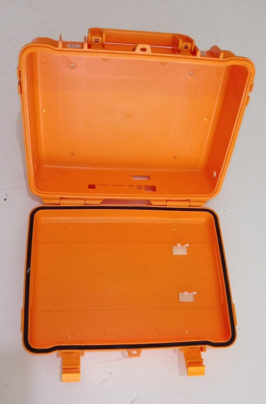 Maletín Rígido Huawei SmartTest CLT Naranja para Equipo de Pruebas de Telecomunicaciones – Usado — imagen 4