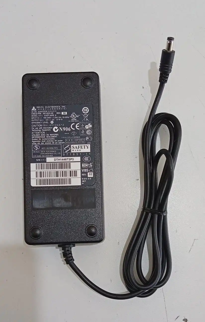 Fuente de Poder Delta Cisco EADP-60KB B 12V 5A 60W Original / Usado