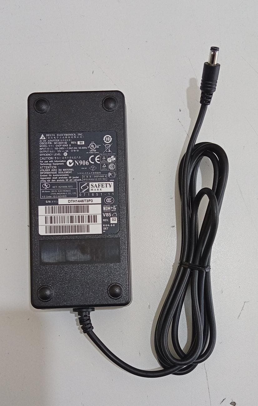 Fuente de Poder Delta Cisco EADP-60KB B 12V 5A 60W Original / Usado