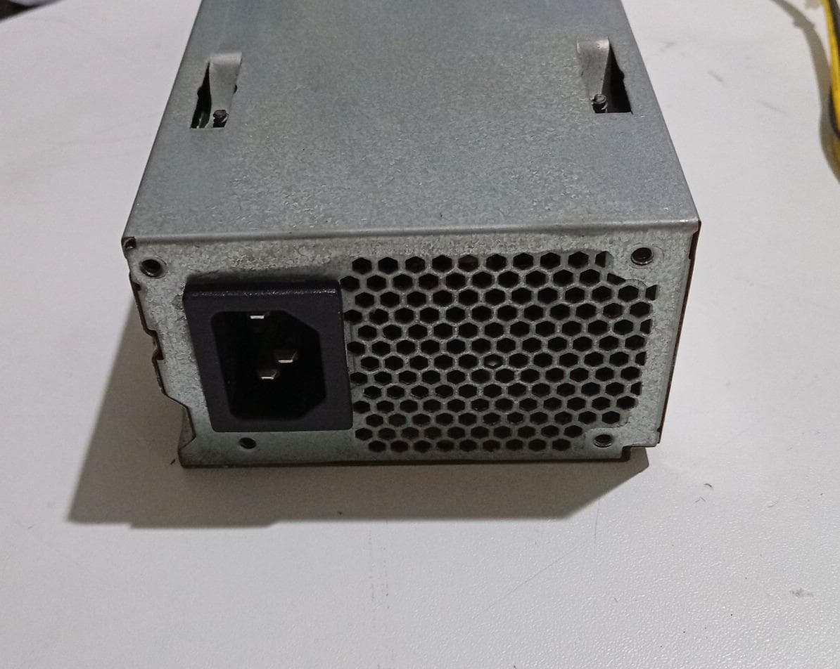 Fuente de Poder HP Pro SFF 180W 80 PLUS Gold (PA-1181-3HP / M76038-001) - Seminuevo — imagen 3