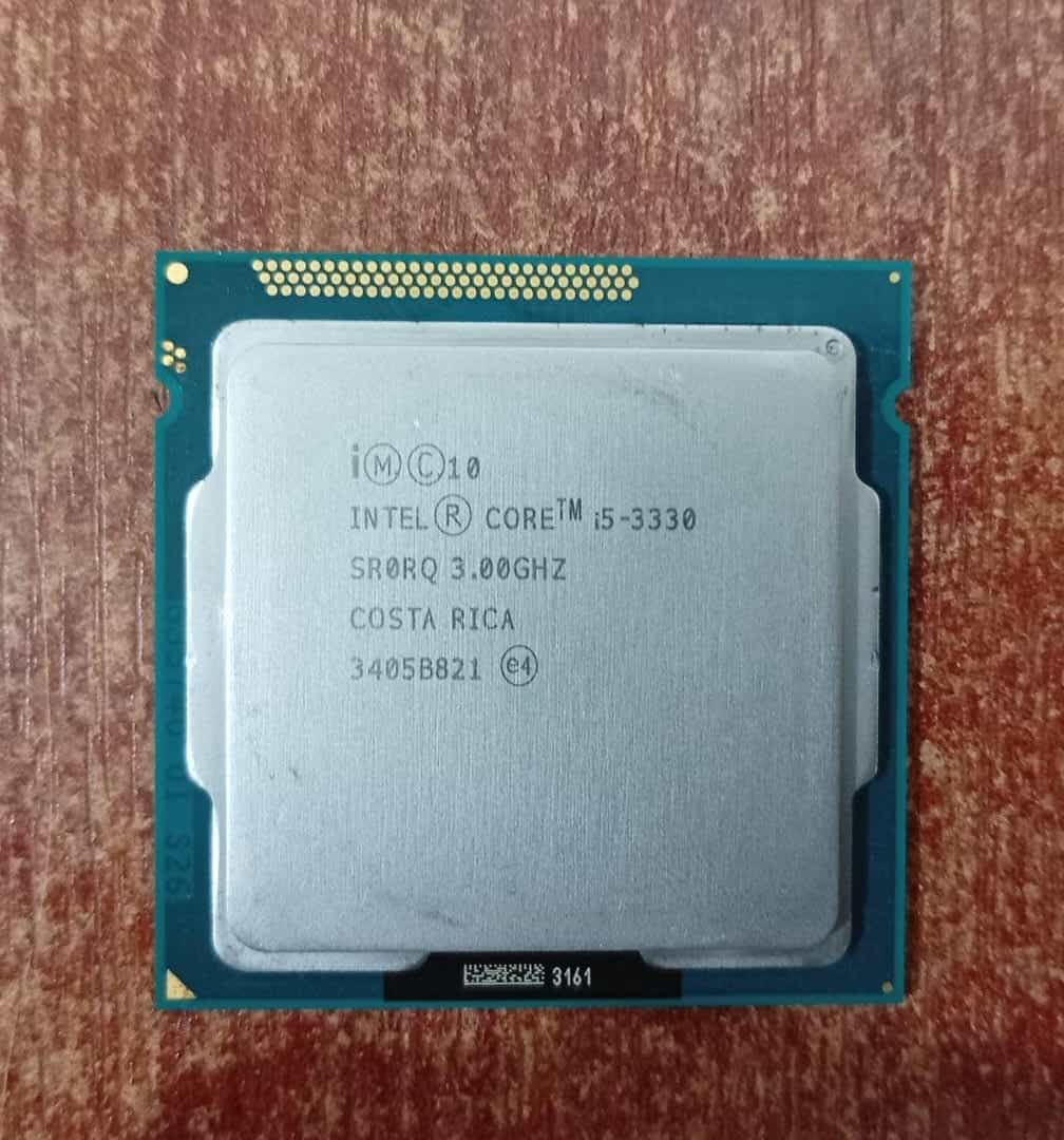 Procesador Intel Core i5-3330 3.00GHz SR0RQ Socket 4 Núcleos LGA1155 / Usado