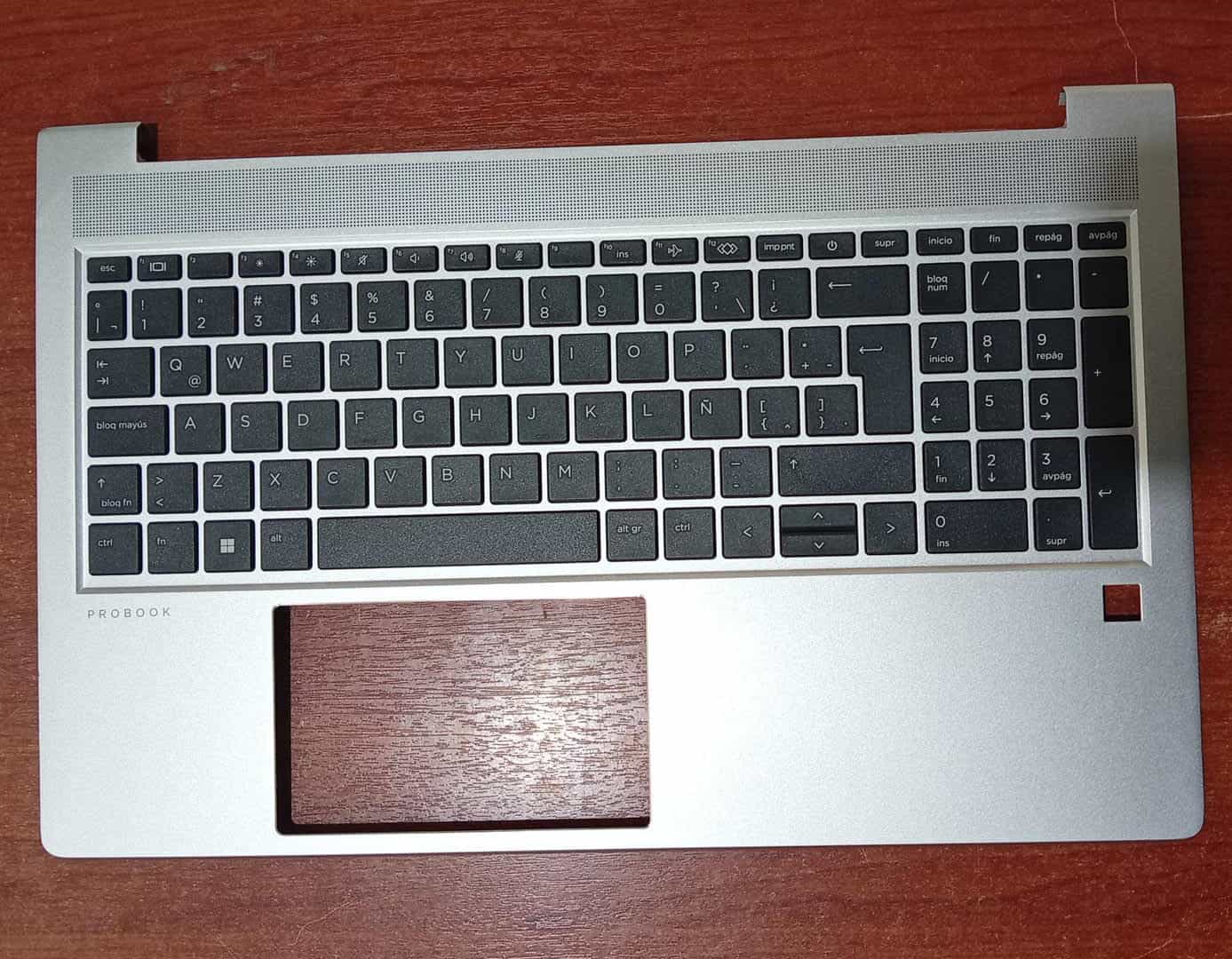 Teclado HP ProBook 450 G9 / 455 G9 con Palmrest Español Plata HP Spare N01934-161 Open Box