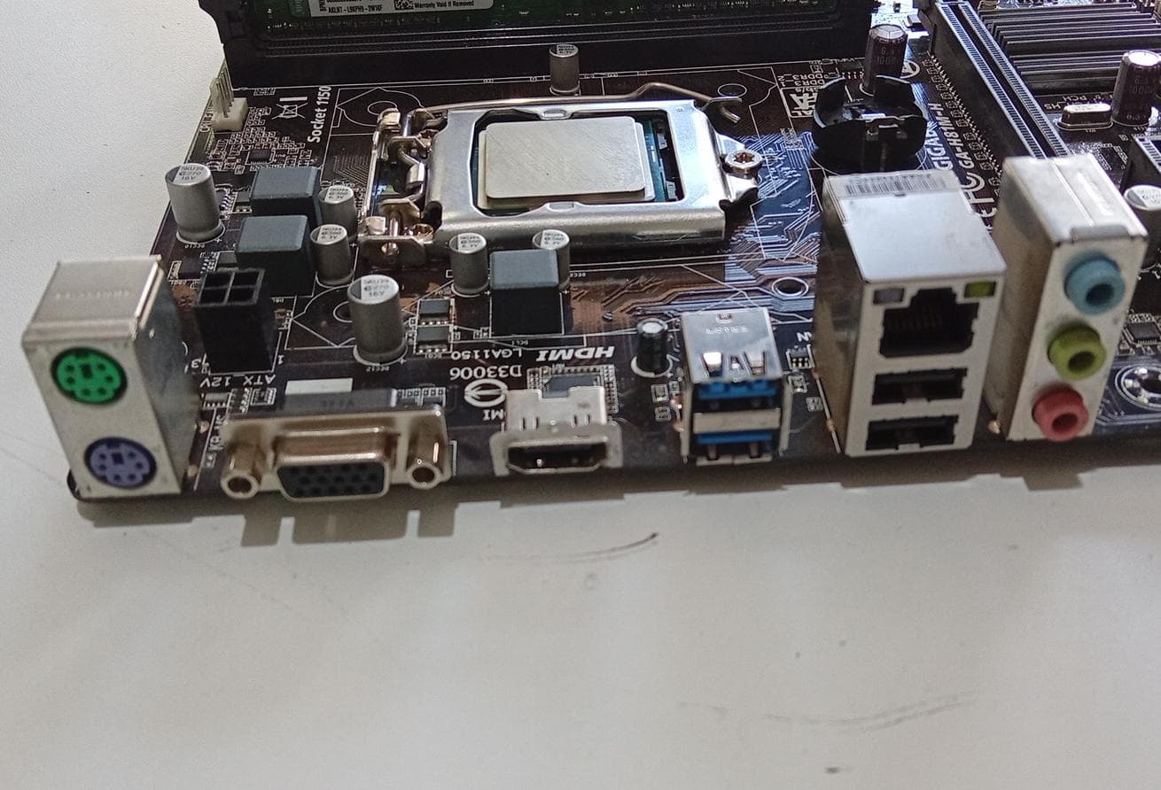 Combo Placa Madre Gigabyte GA-H81M-H + Intel Core i3-4150 3.50GHz + 4GB DDR3 Socket 1150 — imagen 3