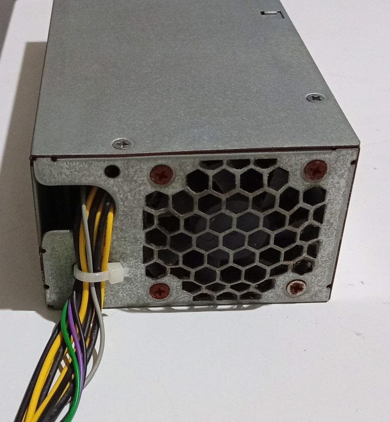Fuente de Poder HP Pro SFF 180W 80 PLUS Gold (PA-1181-3HP / M76038-001) - Seminuevo — imagen 2