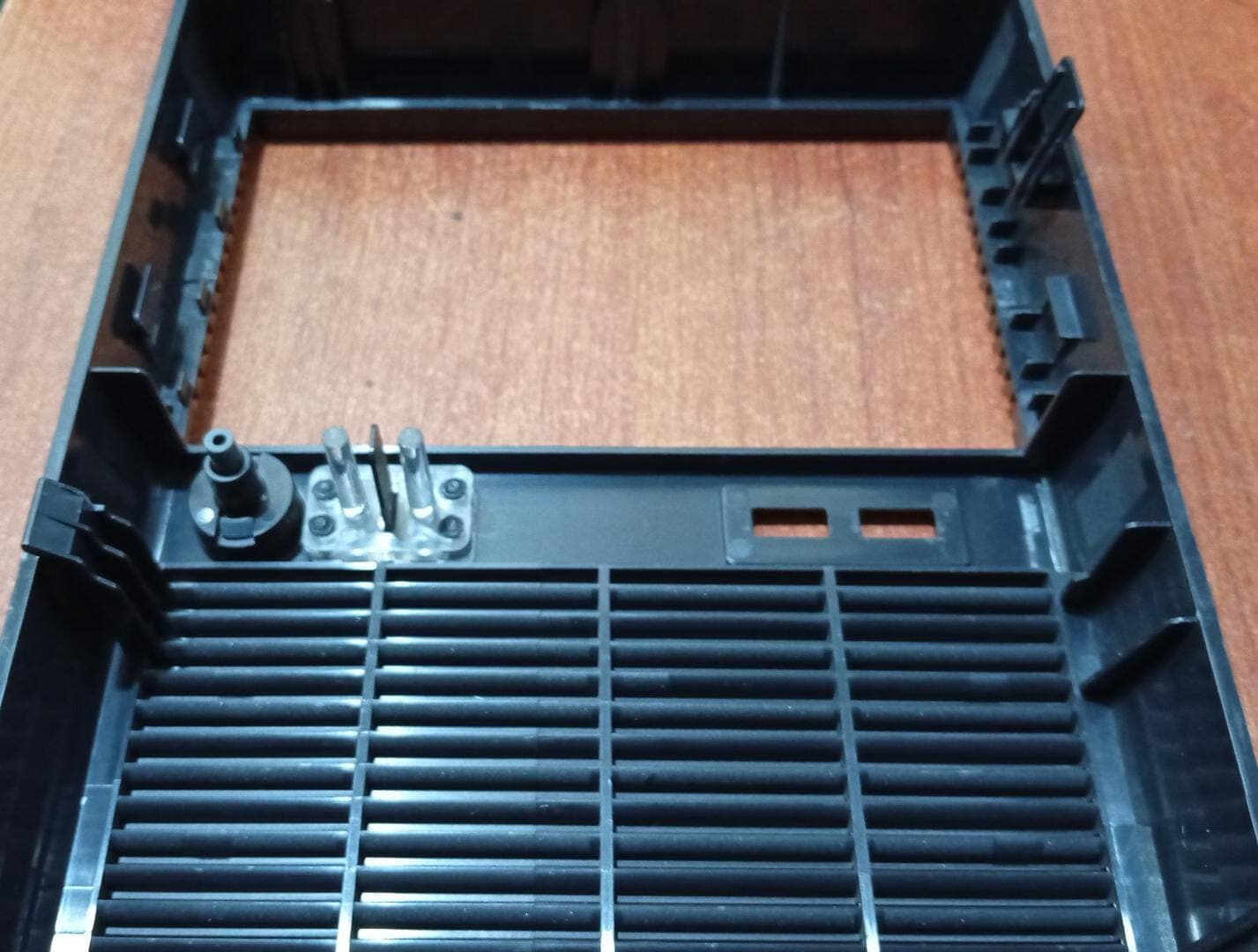 Chasis / Panel Frontal HP ProLiant ML110 G6 Original para Servidor Tower / Usado — imagen 3