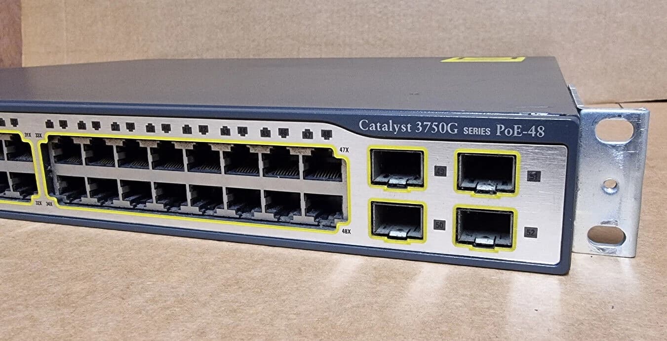 Switch Cisco Catalyst 3750 48 Puertos PoE WS-C3750-48PS-S Capa 3 — imagen 2