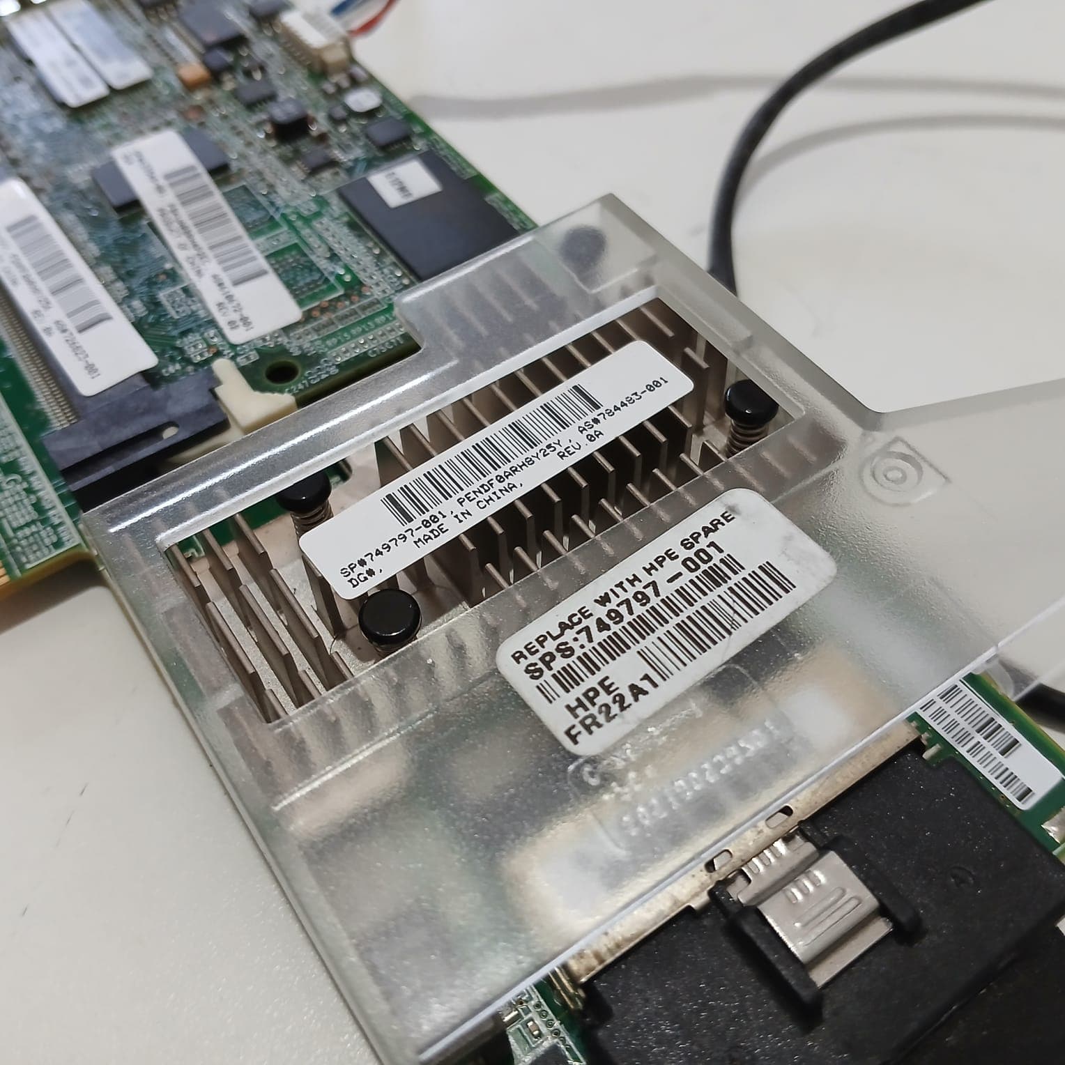 Kit Controlador Servidor HP Smart Array P440 PCIe3 + Caché 512MB + Capacitor + Cable SAS | HP ProLiant Gen9 — imagen 2