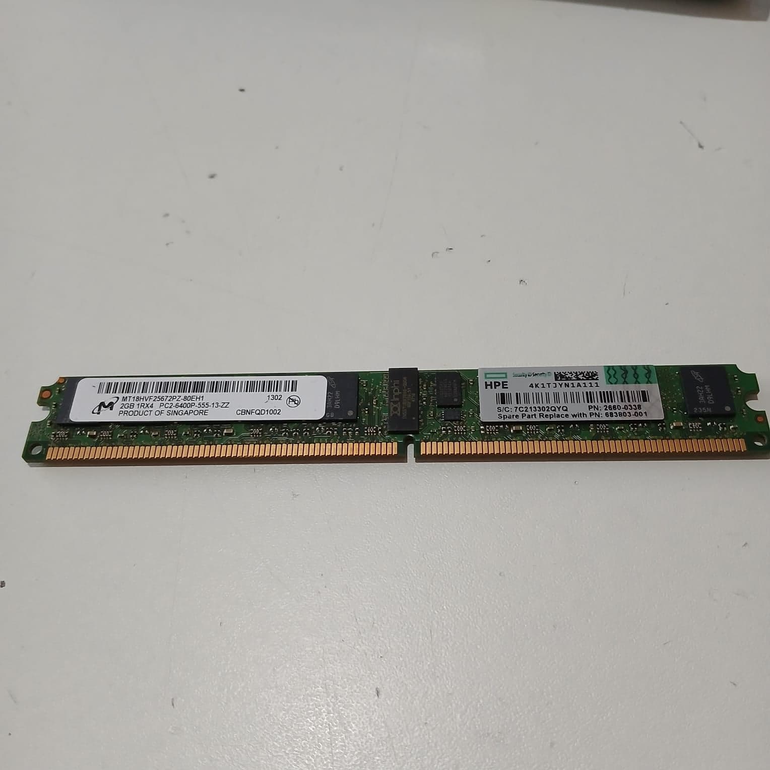 Memoria RAM Servidor Micron 2GB DDR2 PC2-6400P ECC Registered MT18HVF25672PZ-80EH1 Usada — imagen 2