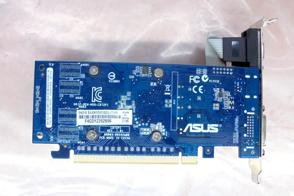 Tarjeta de Video ASUS GeForce 210 1GB DDR3 (EN210 SILENT) Perfil Bajo — imagen 5