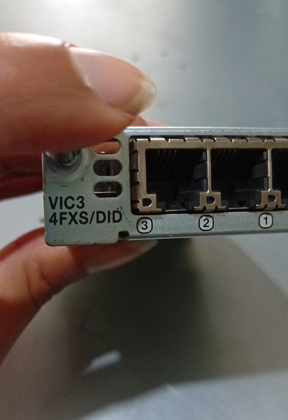 Tarjeta de Voz Cisco VIC3-4FXS/DID 4 Puertos RJ11 FXS/DID para Router ISR – Usada — imagen 5