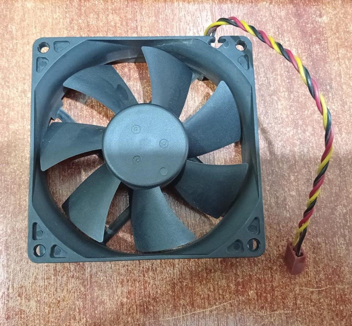 Ventilador Foxconn PV902512L 92mm 12V 0.16A Para Chasis PC 3 Pines / Usado — imagen 2