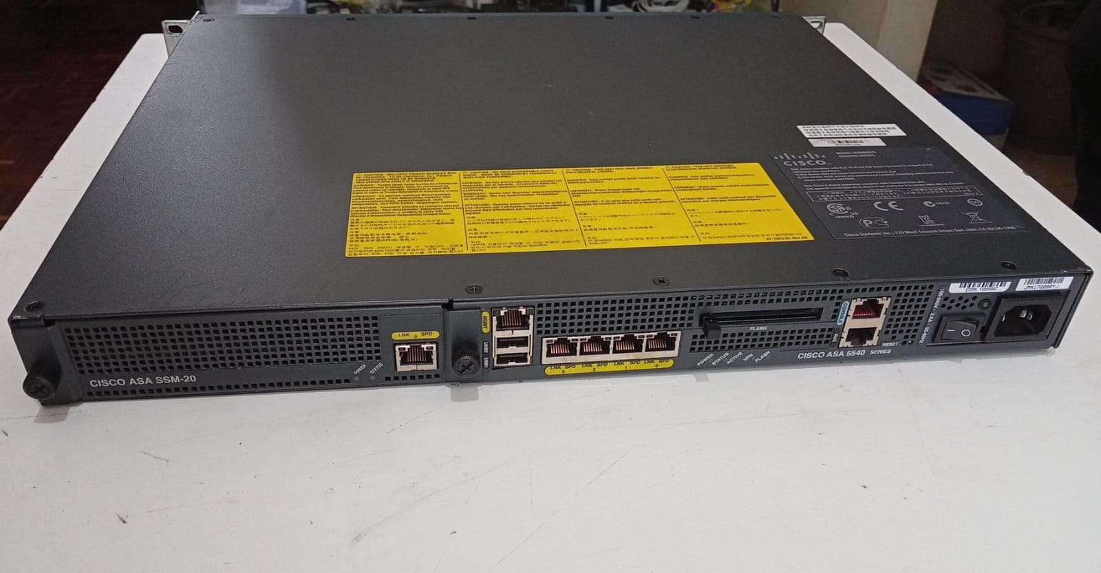 Firewall Cisco ASA 5540 Adaptive Security Appliance con Módulo ASA SSM-20 – Rack 1U / Usado — imagen 2