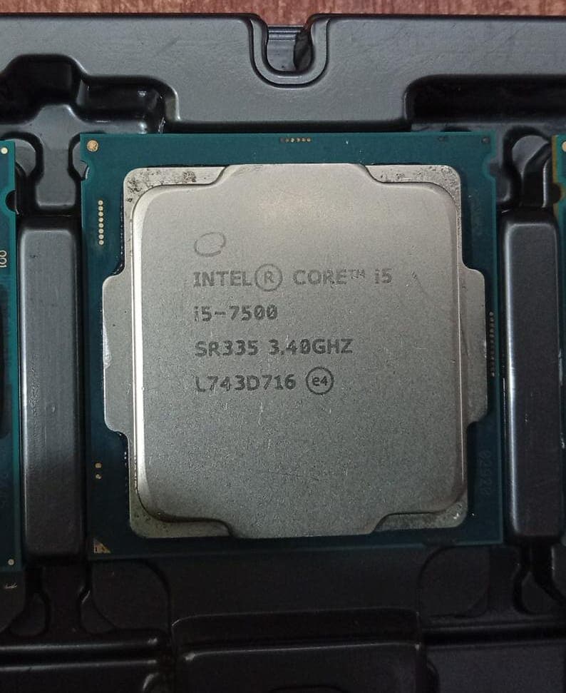 Procesador Intel Core i5-7500 SR335 3.40GHz LGA1151 Gen7 Quad-Core - Usado — imagen 1