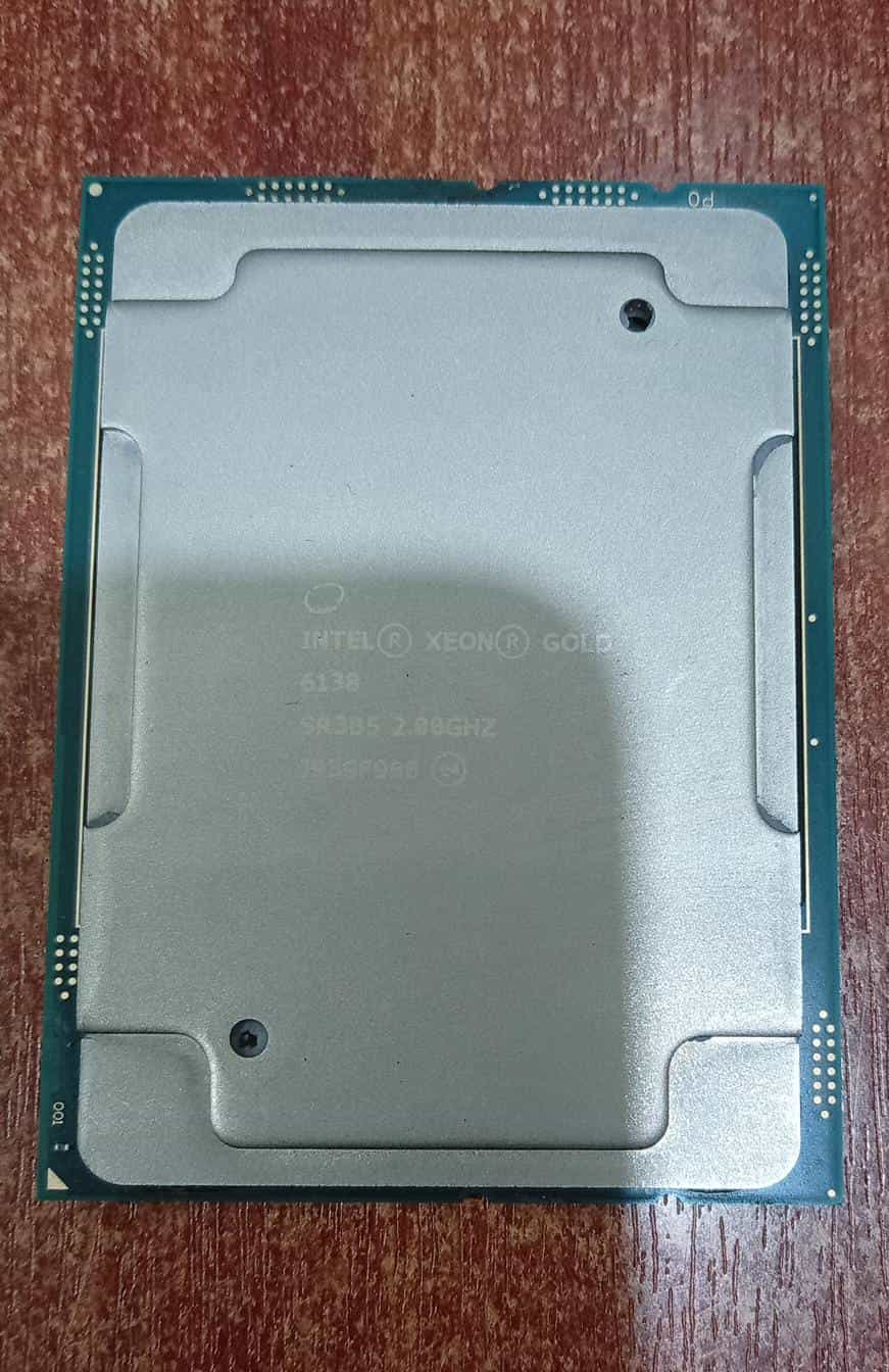 Procesador Intel Xeon Gold 6138 SR3B5 2.00GHz 20 Núcleos 40 Hilos LGA3647 / Usado