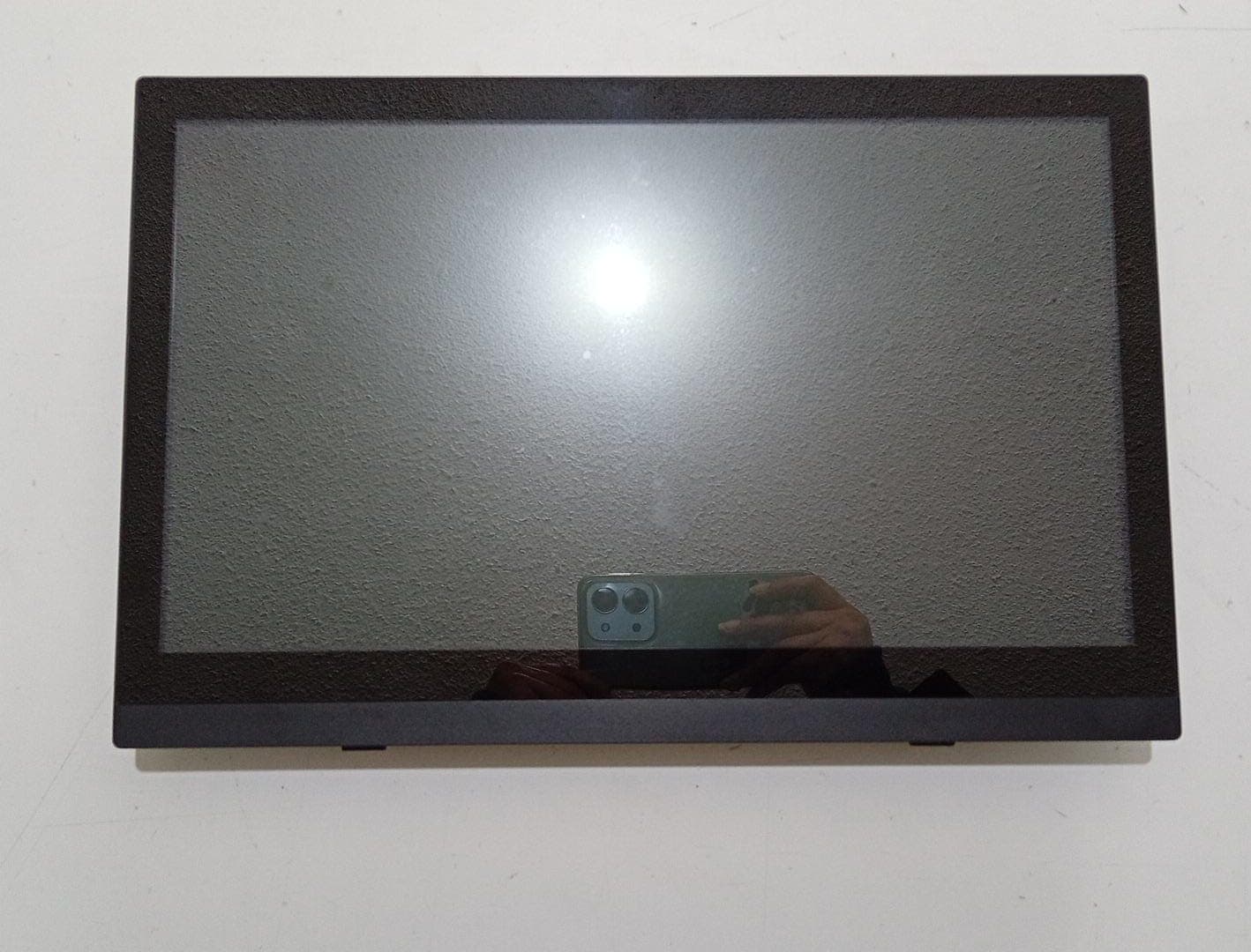 Monitor Táctil HANNspree HT161HNB 15.6" HD HDMI VGA 10 Puntos Touch POS Raspberry / Usado
