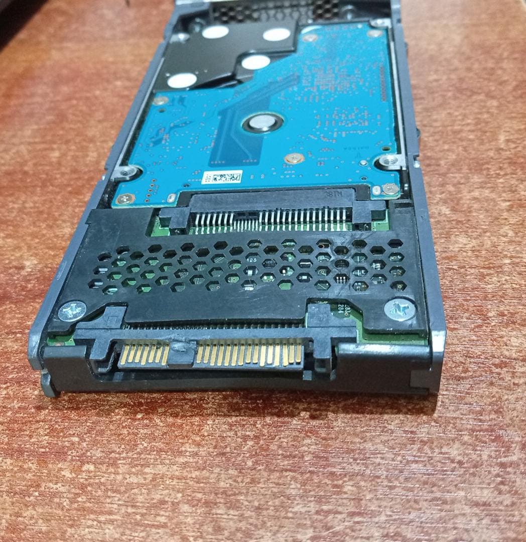 Disco Duro Toshiba AL13SEB900 900GB SAS 6Gb/s 10K RPM 2.5" Enterprise / Usado — imagen 4