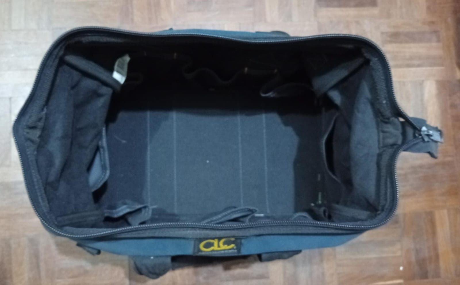 Maleta Porta Herramientas CLC Custom LeatherCraft Compacta Boca Ancha y Multibolsillos / Usado — imagen 2