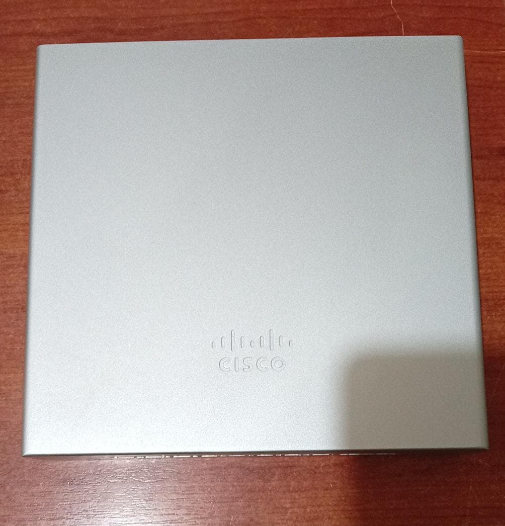 Switch Cisco Meraki MS120-8FP Gigabit PoE+ 124W — imagen 2