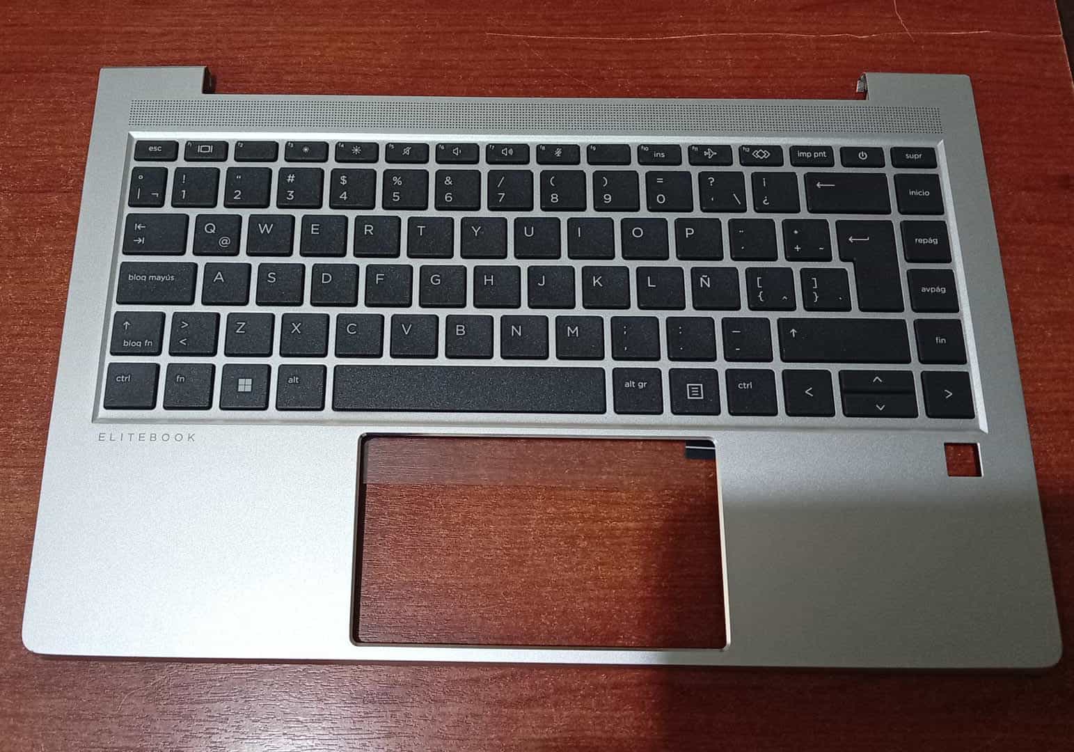 Teclado con Palmrest HP EliteBook Original Español Latino HP Spare N01849-161 Seminuevo