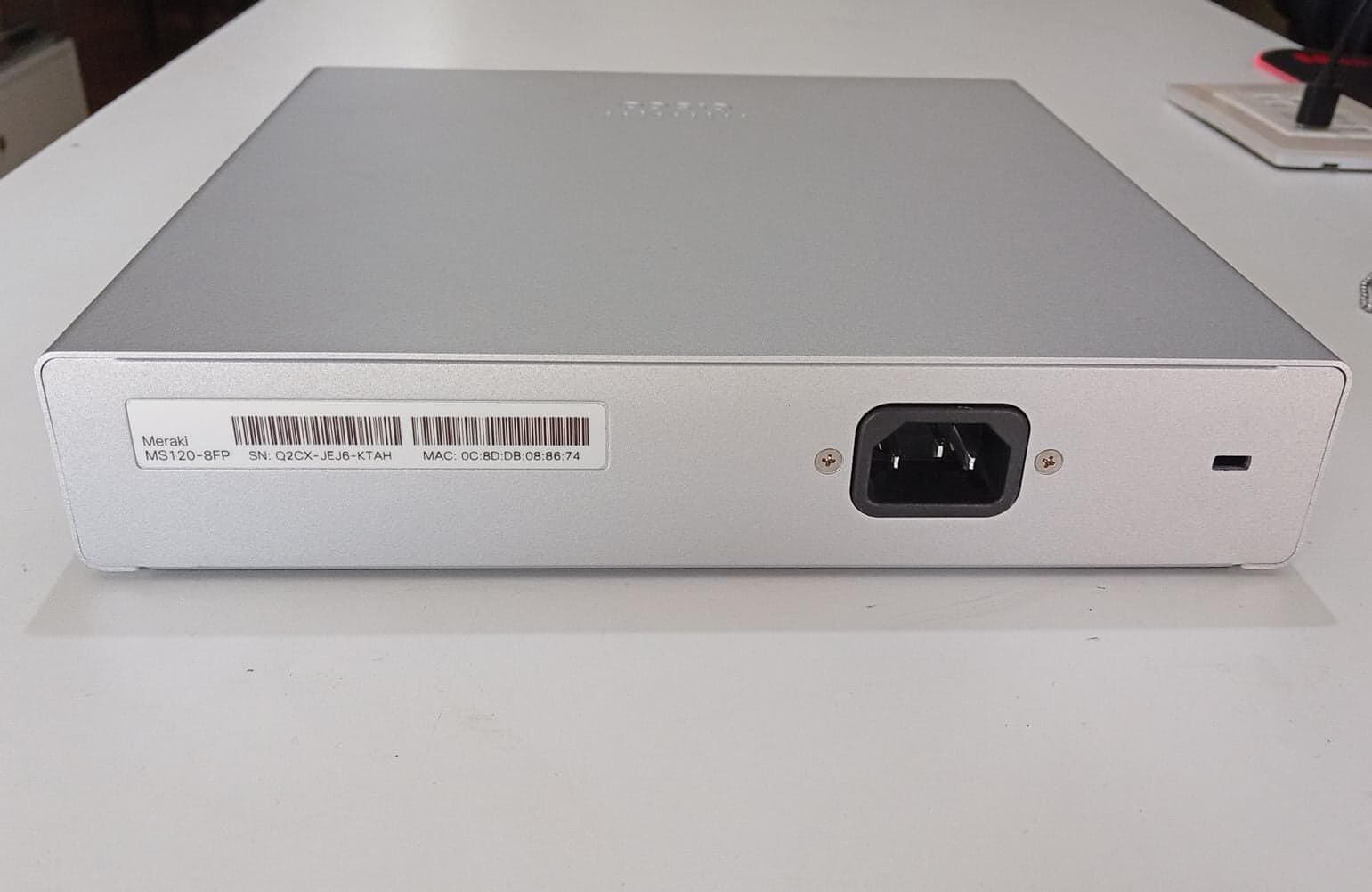 Switch Cisco Meraki MS120-8FP Gigabit PoE+ 124W — imagen 3