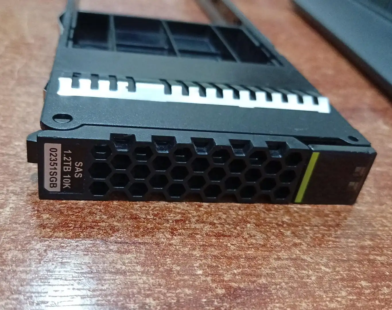 Bandeja Caddy SFF Huawei 2.5" para Disco SAS/SATA Hot-Swap Servidor OceanStor – Seminuevo