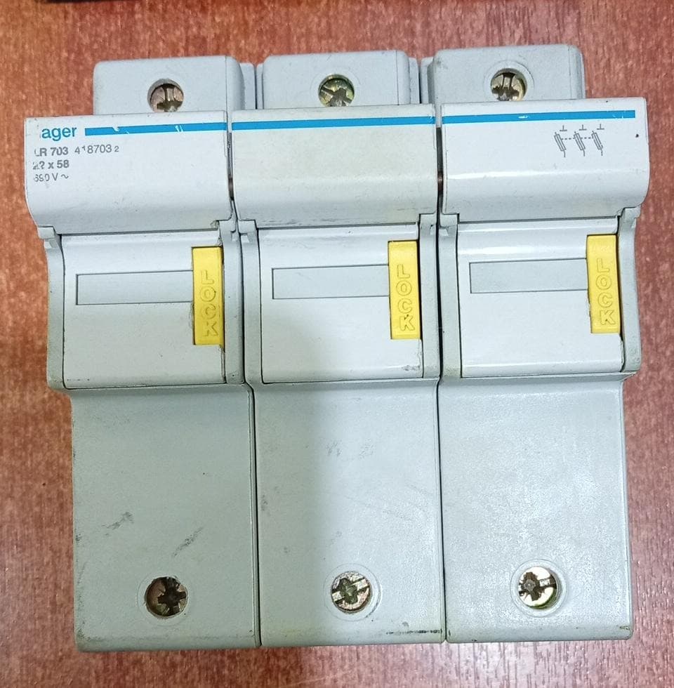 Portafusible Seccionador Hager LR703 Trifásico 3P 125A 690V - USADO — imagen 1