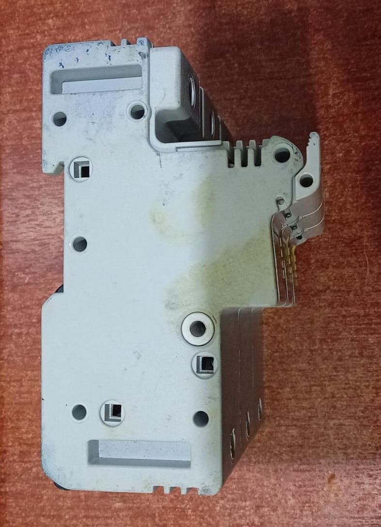 Portafusible Seccionador Hager LR703 Trifásico 3P 125A 690V - USADO — imagen 4
