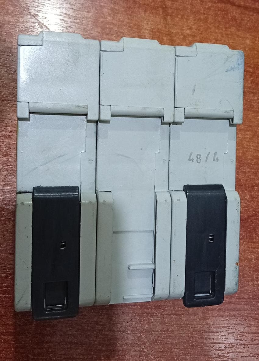 Portafusible Seccionador Hager LR703 Trifásico 3P 125A 690V - USADO — imagen 6
