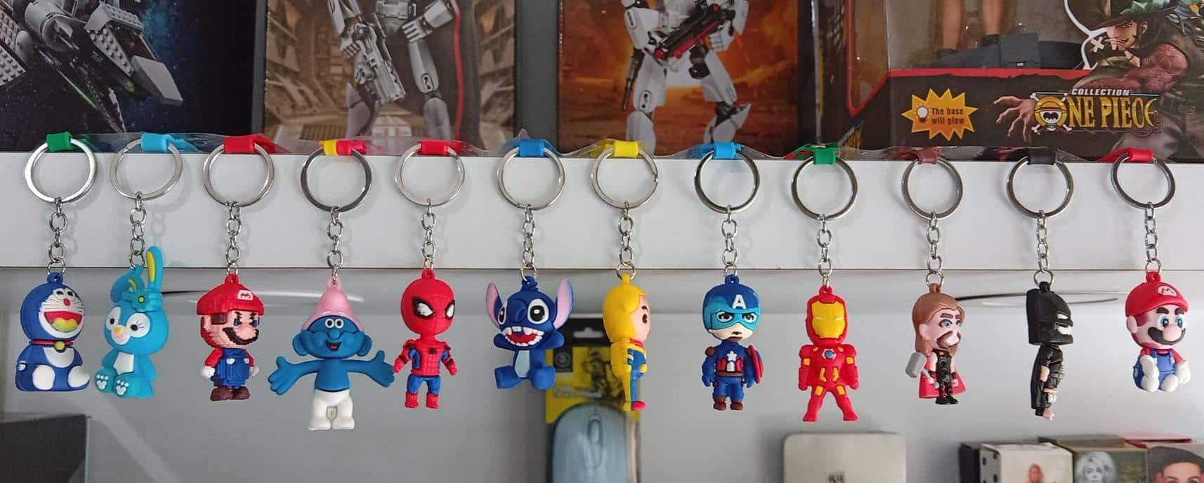 2 Llaveros 3D Coleccionables Superhéroes y Anime • Silicona Premium • Nuevos — imagen 1