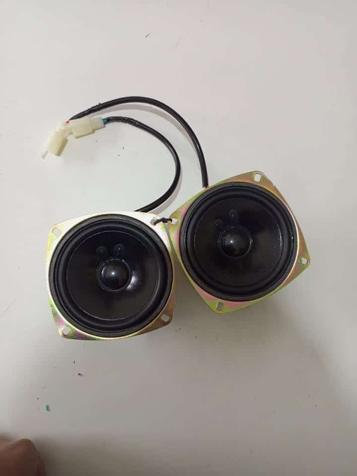 2 Parlantes | bocinas | 9 cm x 9 cm | 10w 8 O — imagen 1
