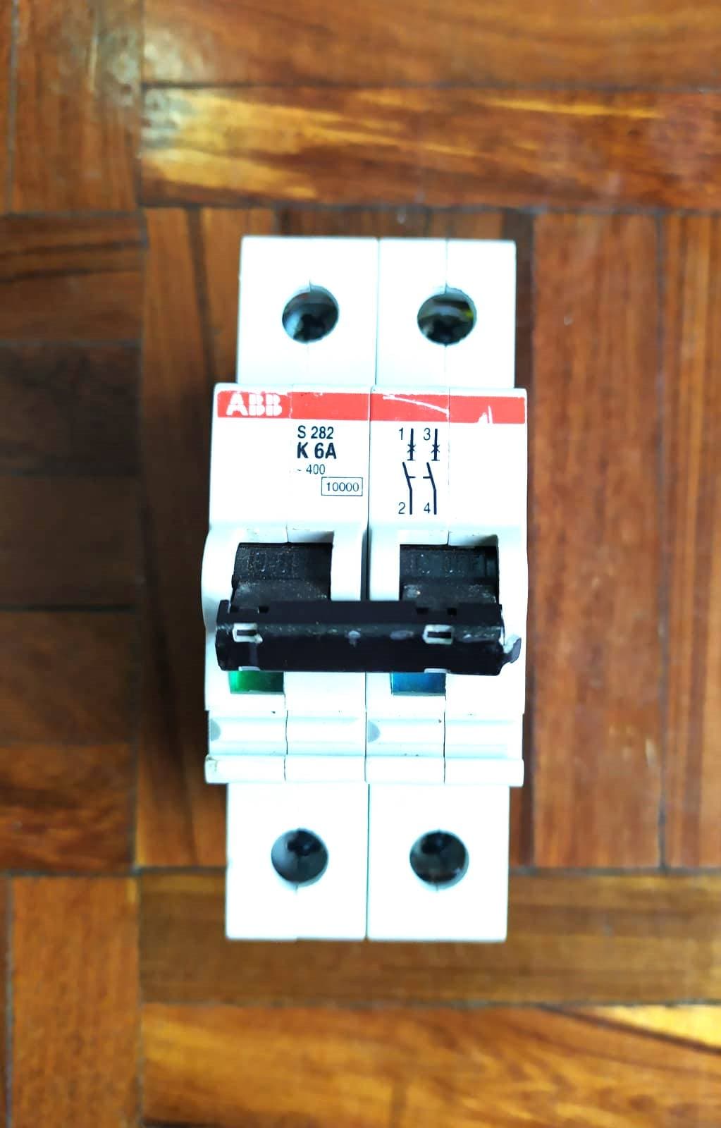 ABB S282-K6 A CIRCUITO DISYUNTOR 2P 400 V 6 A S282-K6 A — imagen 1