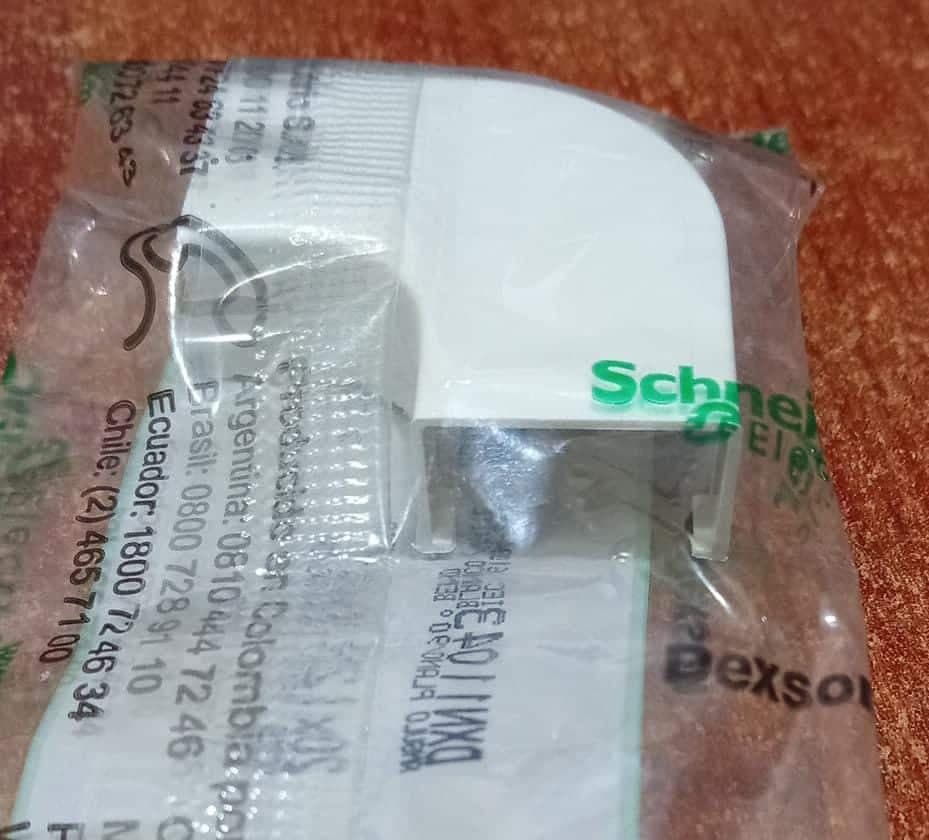 Accesorio Ángulo Plano 90° 20×12 mm blanco – Dexson (Schneider Electric) modelo DXN11043 — imagen 2