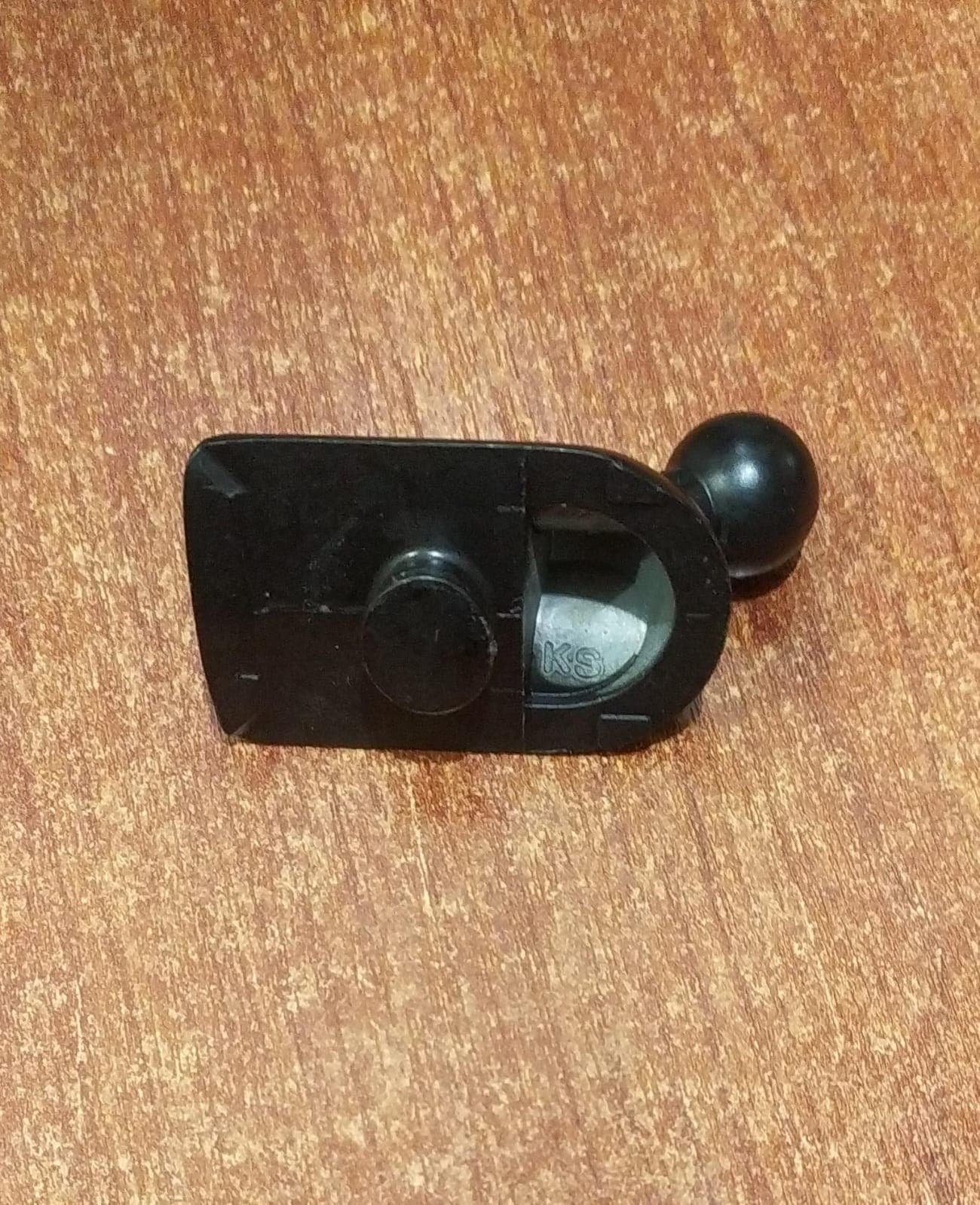 Adaptador Base Bola Cabecero Auto – Clip + Rótula 25 mm – Soporte Universal — imagen 4
