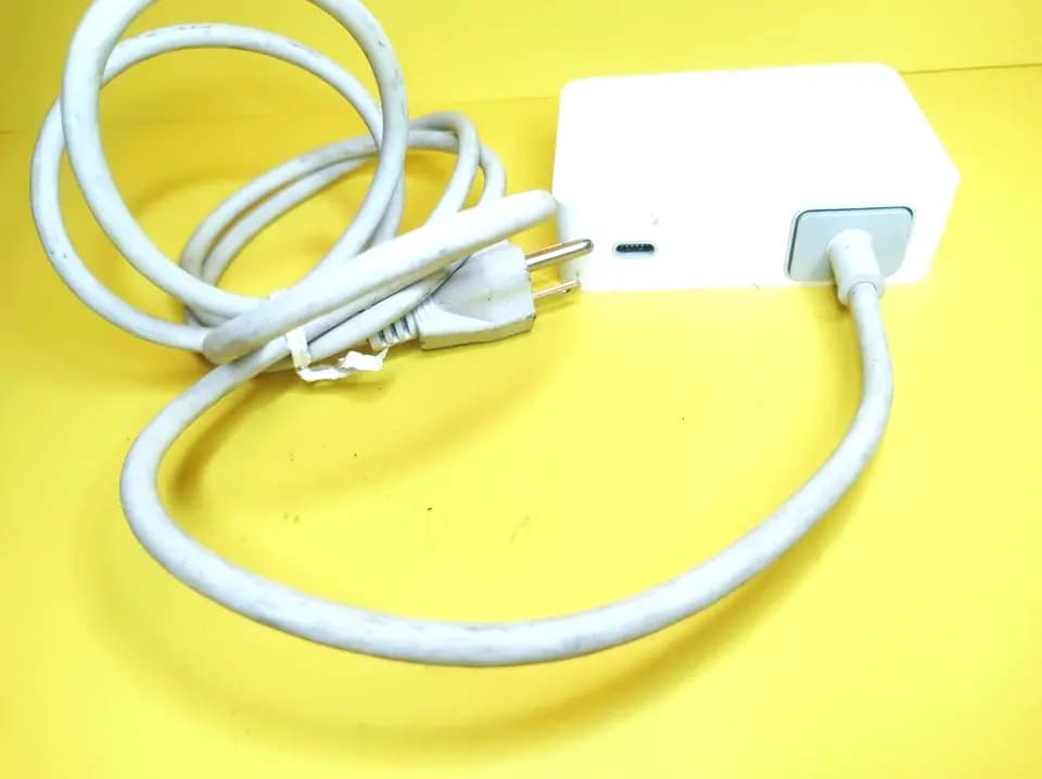 ADAPTADOR DE CORRIENTE APPLE CINEMA HD PANTALLA 65W LADRILLO A1096 PARA MONITOR DE 20 | DE USO — imagen 3