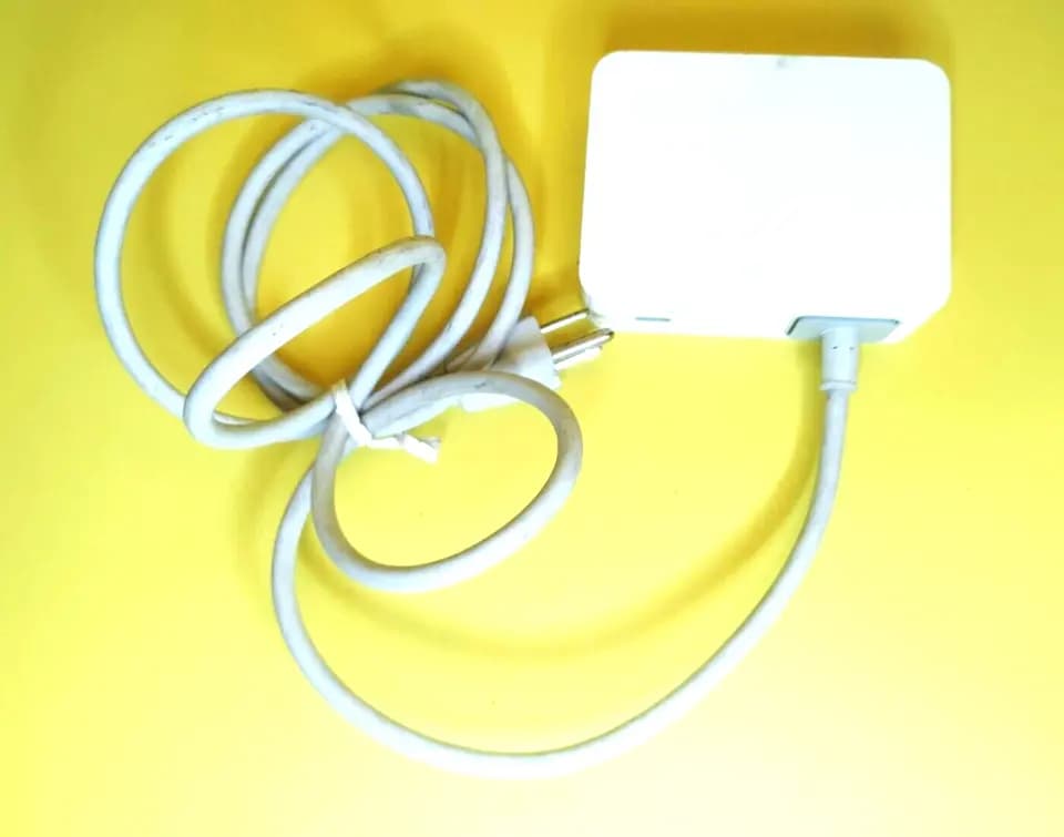 ADAPTADOR DE CORRIENTE APPLE CINEMA HD PANTALLA 65W LADRILLO A1096 PARA MONITOR DE 20 | DE USO — imagen 4