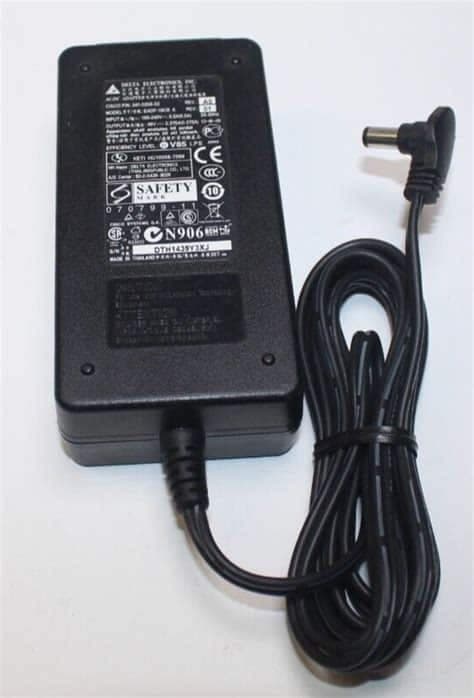 Adaptador Delta Electronics EADP‑18CB A 48 V 0.375 A (341‑0206‑02) Fuente 18 W conector 5.5×2.5 mm — imagen 1
