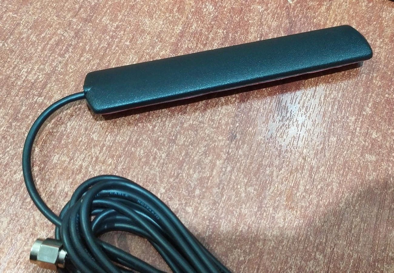 Antena Adhesiva 4G LTE GSM GPRS – 2.5 dBi – SMA macho 3 m – Compatible con todas las redes móviles — imagen 3