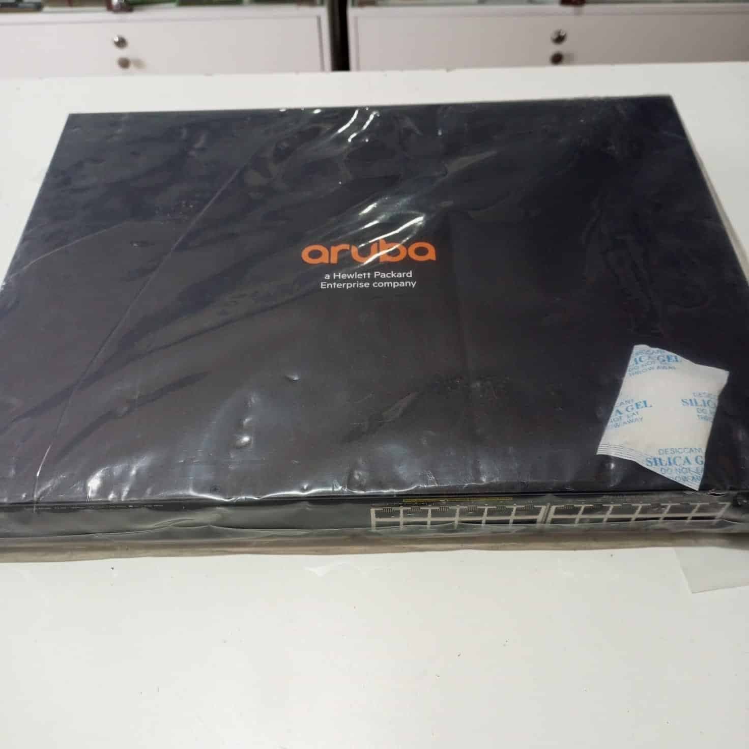 Aruba 2530-24G J9773A | Switch 24 Puertos Gigabit + 4 SFP | Profesional L2 — imagen 1