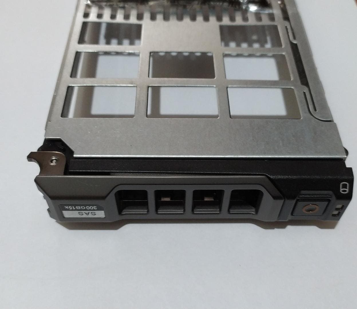Bahía | para Disco Duro | 0X968D | DELL | 300Gb 15K RPM | 3.5" | SAS / SATA | para Servidor — imagen 4