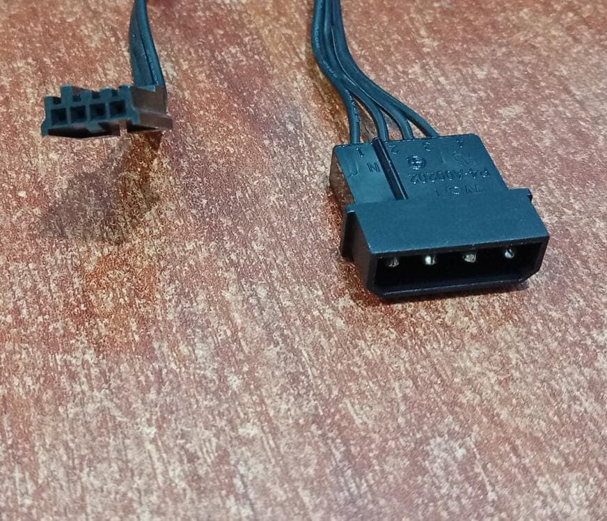 Cable adaptador Molex 4 Pines a Conector Ventilador 4 Pines - Alimentación PC (12 V) — imagen 2