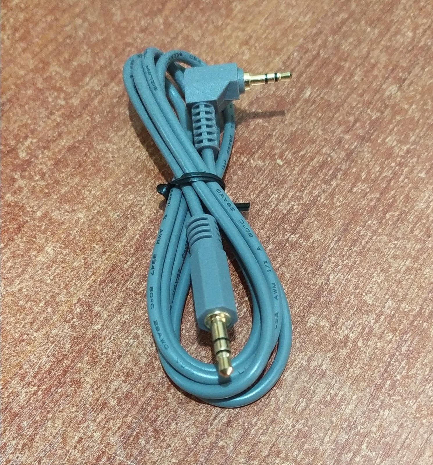 Cable Auxiliar de Audio | Mini Jack Macho a Jack Macho | 1m | Gris — imagen 2