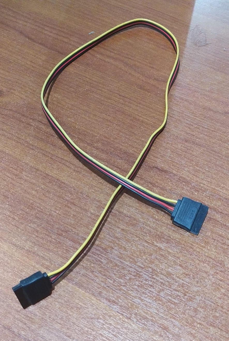 Cable de Extensión | SATA | hembra a hembra | sin línea de 3.3V — imagen 1