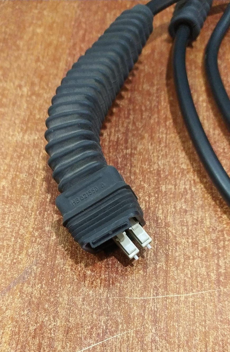 Cable de Fibra Óptica AMPHENOL 994807D OFNR 2m Multimodo Duplex Riser (M/M) — imagen 2