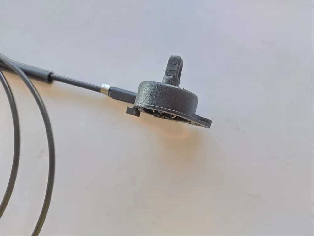 Cable Guaya Apertura Capot Renault Duster 656202655R 1.6L-2.0L (2011+) — imagen 2