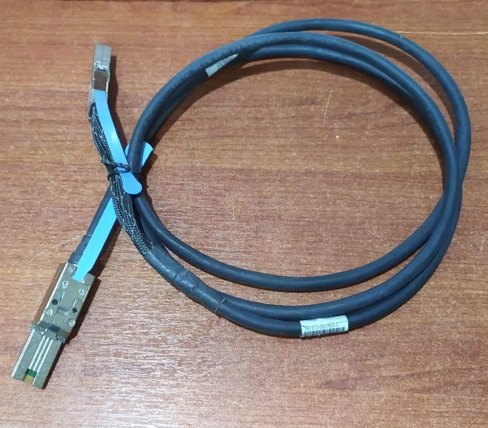 Cable HP 691973‑003 Mini‑SAS HD a Mini‑SAS Externo 2m (SFF‑8644 a SFF‑8088) — imagen 4