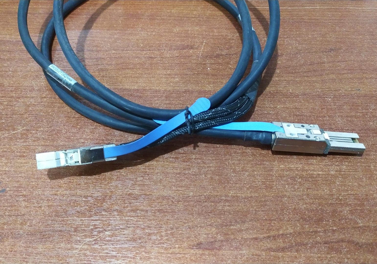 Cable HP 691973‑003 Mini‑SAS HD a Mini‑SAS Externo 2m (SFF‑8644 a SFF‑8088) — imagen 2