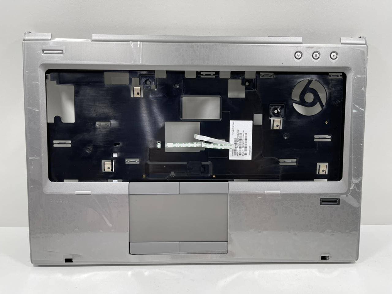 Carcasa reposamanos 686964-001 HP EliteBook 8470p — imagen 1